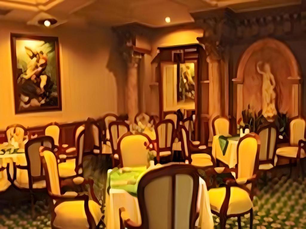 Gajahmada Graha Hotel Malang Exterior foto
